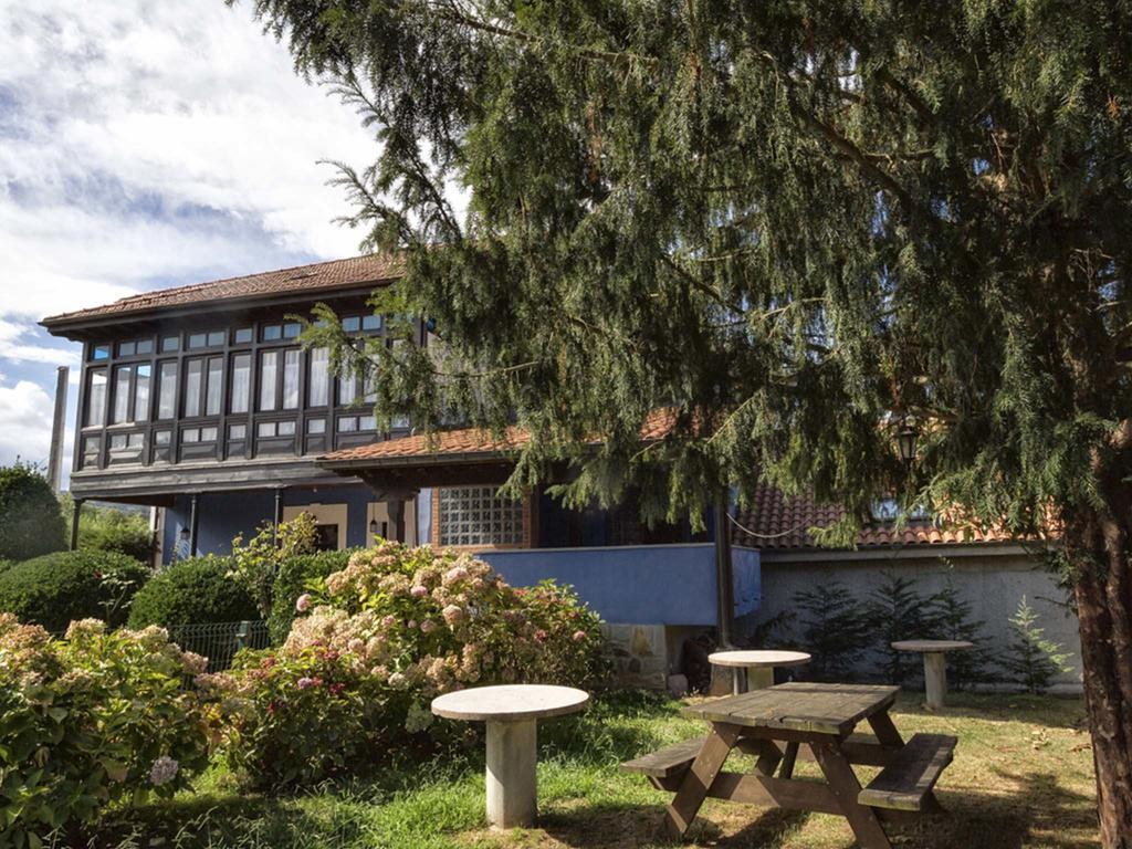 La Casona De Sobrepiedra Hotell Exteriör bild