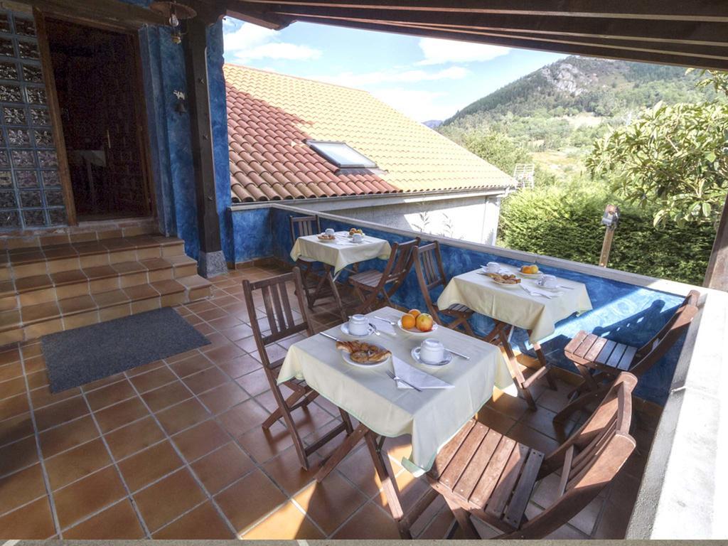 La Casona De Sobrepiedra Hotell Exteriör bild
